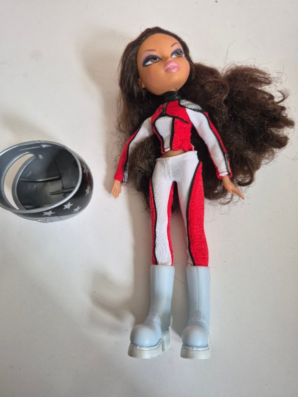 Bratz Doll Yasmin 2001 MGA Vintage + Helmet Accessory red outfit